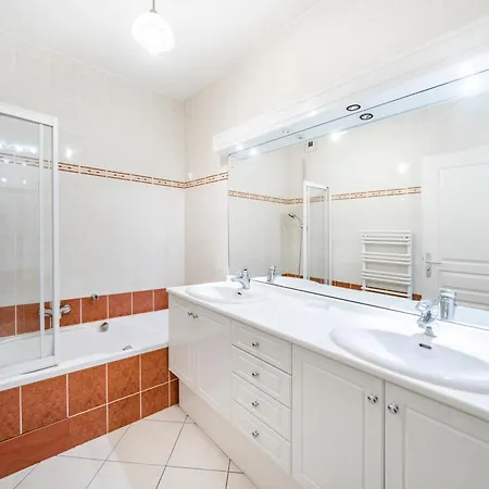 Apartment Jardin Florian, 8/10 Rue Victor Cousin, *